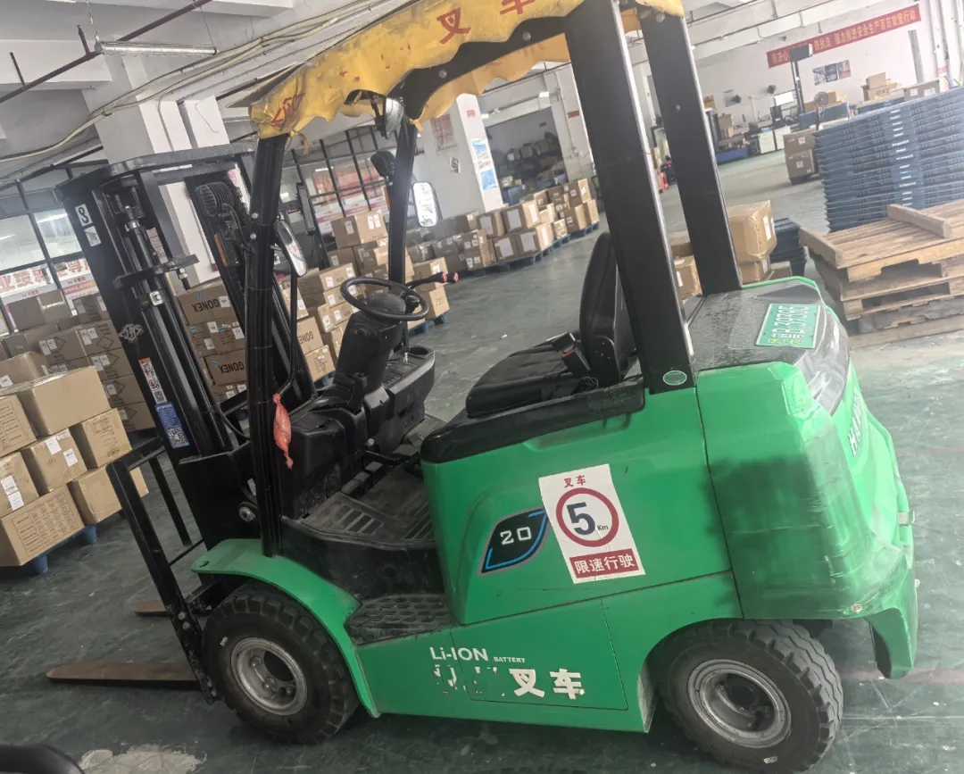 物流倉(cāng)庫(kù)中的“搬運(yùn)神器”：這些叉車你認(rèn)識(shí)嗎？(圖5)